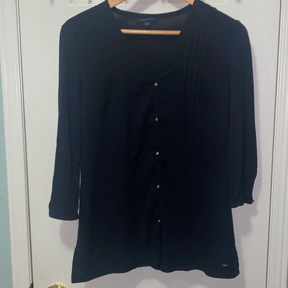 Tommy Hilfiger Tops - Classic Tommy look- new without tag